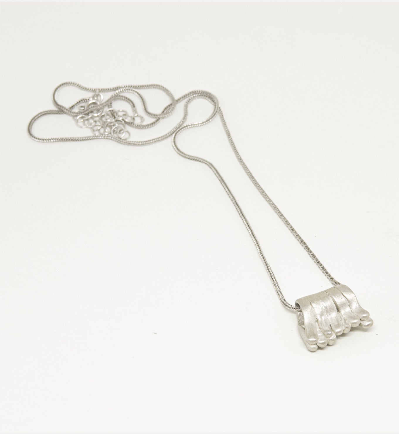 Little Anemonae pendant necklace